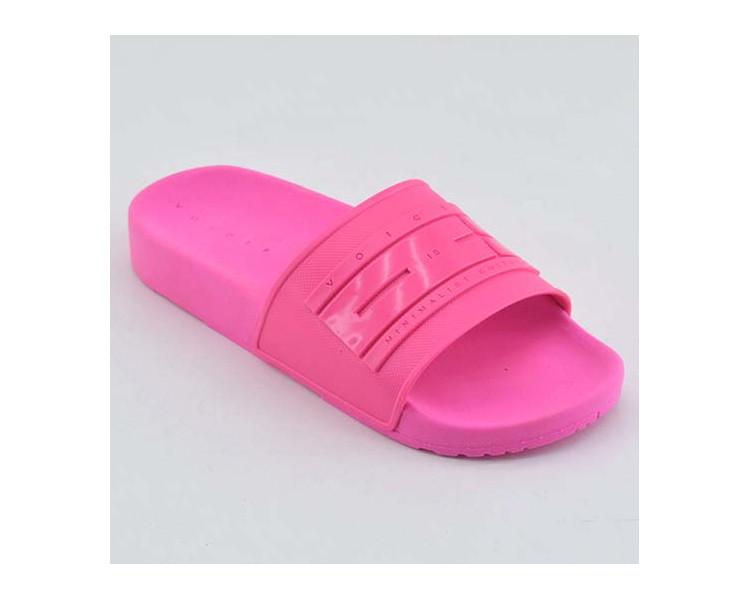 CHINELA SLIDE LONDON