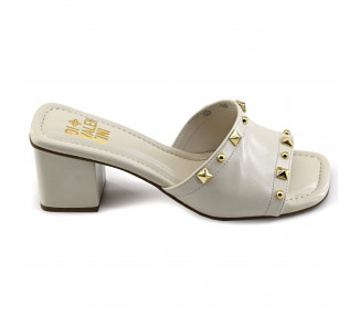 SANDALIA ZUECO TACHAS