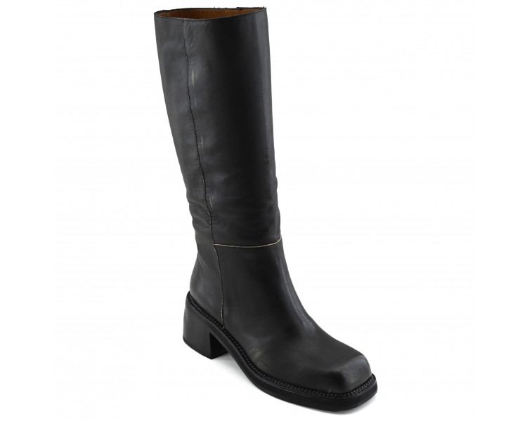 BOTA KATE BOTA KATE